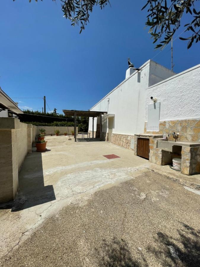 Trulli Lupoli In Valle D Itria Cisternino Εξωτερικό φωτογραφία